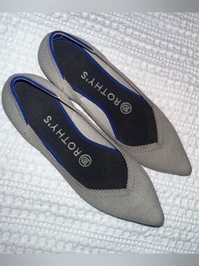 Rothys Gray The Point ballet blue detail Flats Size 6
